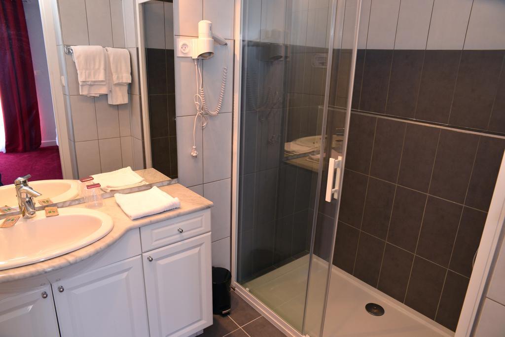 Le Square Hotel