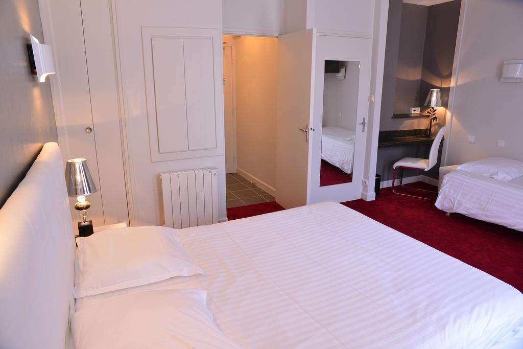 Le Square Hotel